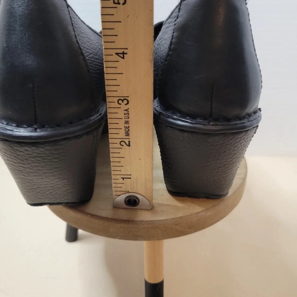Born Black Leather Mary Jane Wedge Shoes F35303 Pebbled Buckle Strap Handcrafted